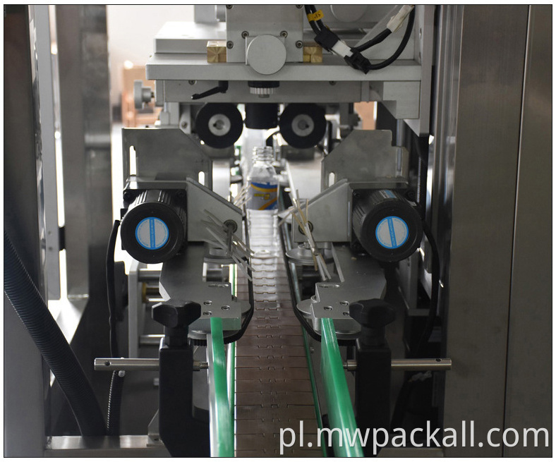 Szybkobieżna maszyna do etykietowania plastikowych kubków z automatycznym piciem wody do termokurczliwej maszyny do etykietowania rękawów